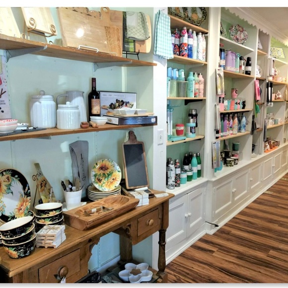 Accents | Housewareslive Shows Only | Poshmark